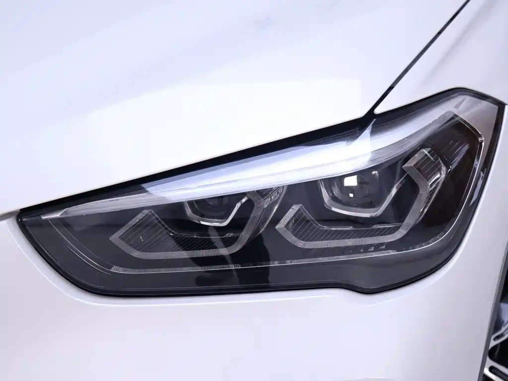 BMW X1 2022 sDrive25Li Leading Model купить на сайте DeffCars