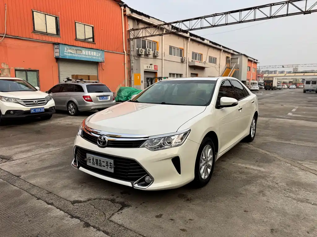Camry 2016 2.0G 10th Anniversary Leading Edition купить на сайте DeffCars