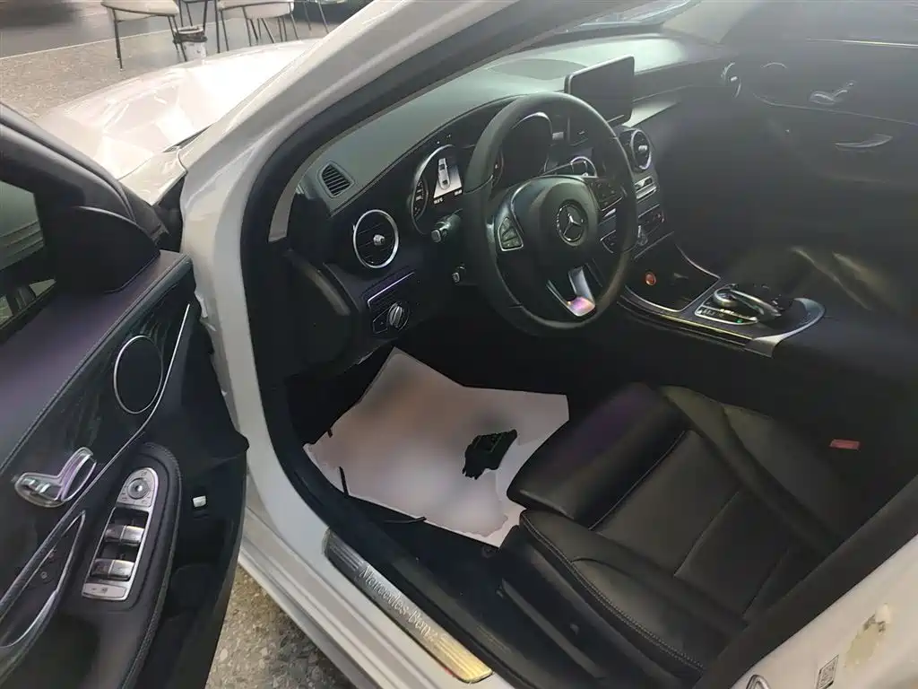 Mercedes-Benz C-Class 2018 C 180 L Fashionable Sports Edition купить на сайте DeffCars