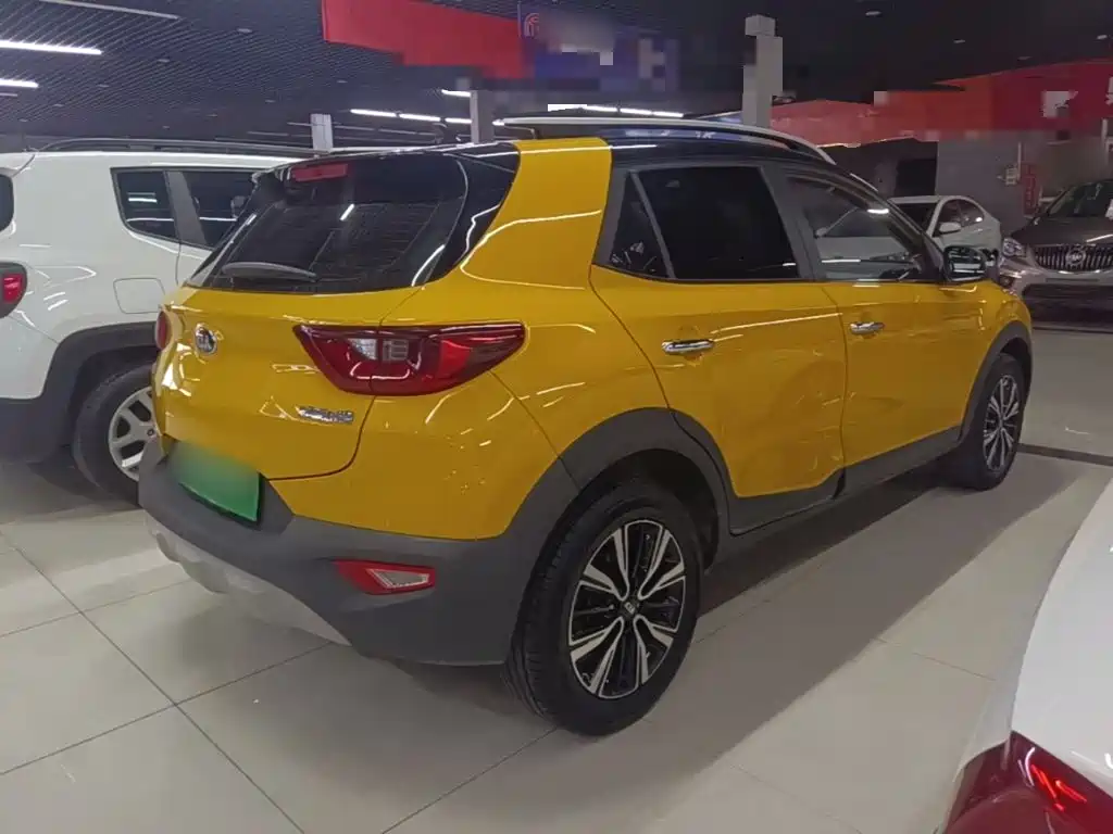 Yipao (KX1) 2021 1.4L CVT Fun Skylight купить на сайте DeffCars