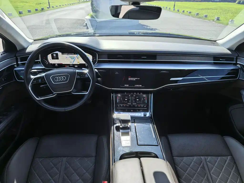 Audi A8 2023 A8L 55 TFSI quattro flagship model купить на сайте DeffCars