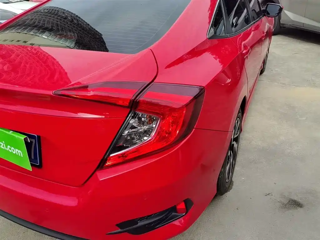 Civic 2016 220TURBO CVT Deluxe Edition купить на сайте DeffCars