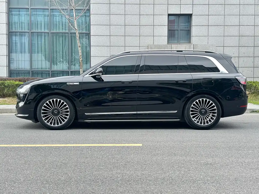 Wenjie M9 2024 extended range Ultra version 42kWh 6-seater version купить на сайте DeffCars
