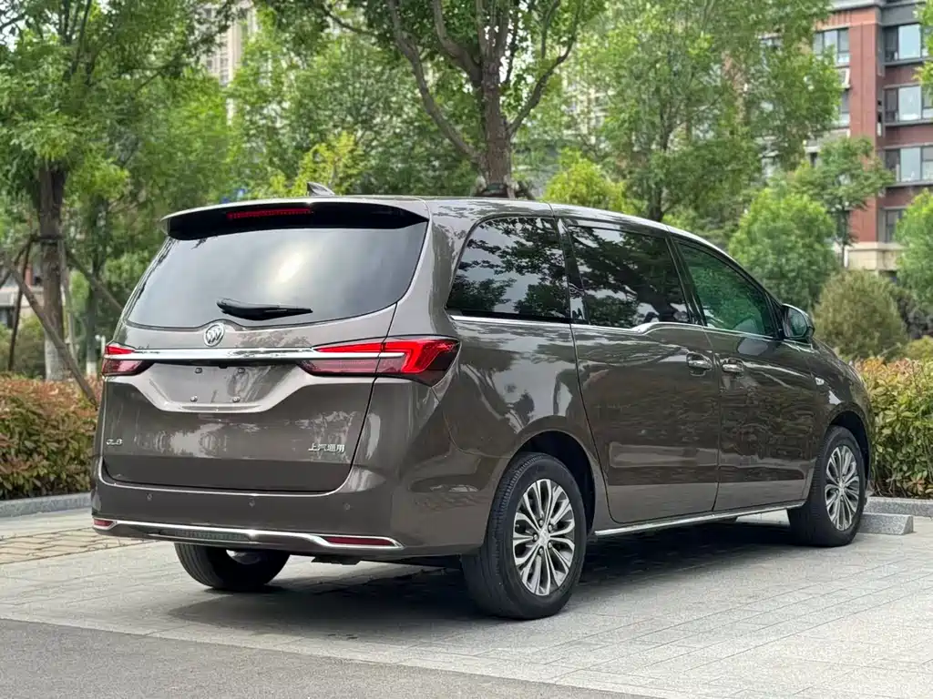 Buick GL8 2023 Land Business Class 652T Luxury купить на сайте DeffCars