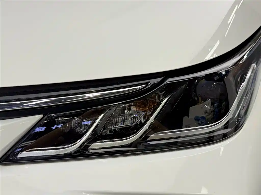Corolla 2024 1.8L Intelligent Electric Hybrid Dual Engine Pioneer Edition купить на сайте DeffCars