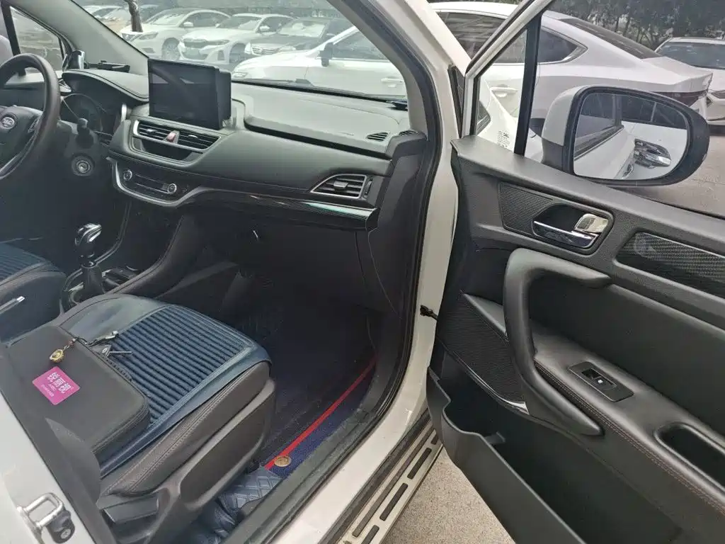Refine S3 2017 1.5L manual luxury smart model купить на сайте DeffCars