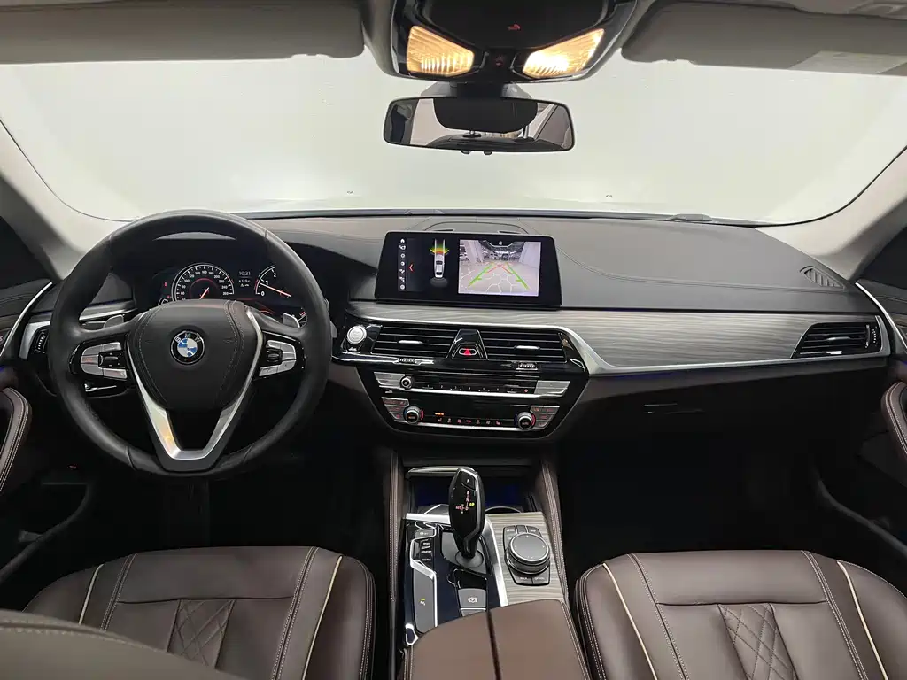 BMW 5 Series 2018 facelift 530Li leading model luxury package купить на сайте DeffCars