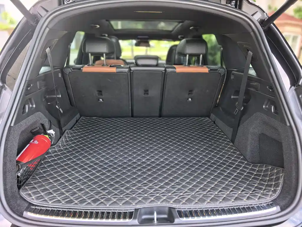 Mercedes-Benz GLC 2023 facelift GLC 300 L 4MATIC dynamic 7-seater купить на сайте DeffCars