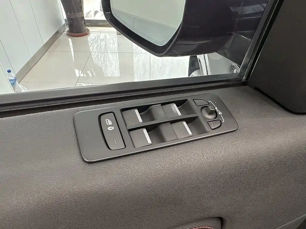 Discovery Sport 2020 249PS R-Dynamic Performance Edition купить на сайте DeffCars
