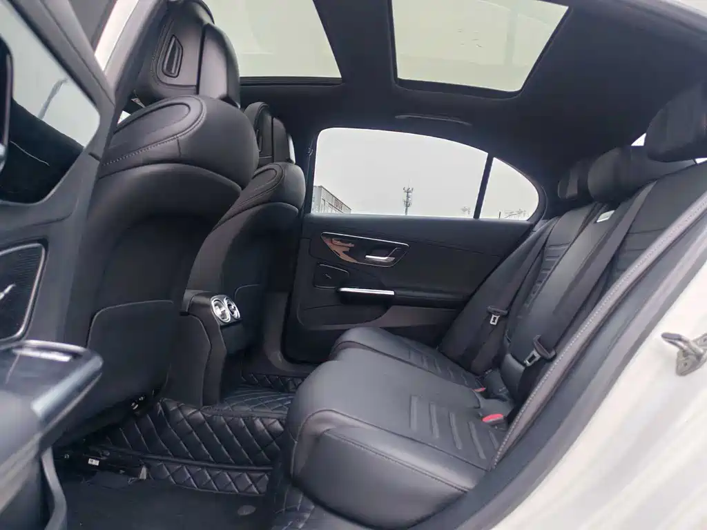 Mercedes-Benz C-Class 2024 facelift C 260 L sports version купить на сайте DeffCars