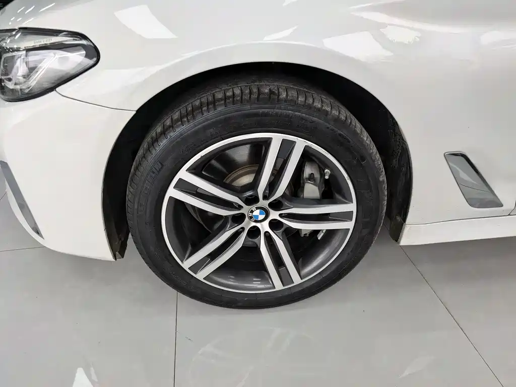 BMW 5 Series 2022 facelift 2 530Li leading model luxury package купить на сайте DeffCars