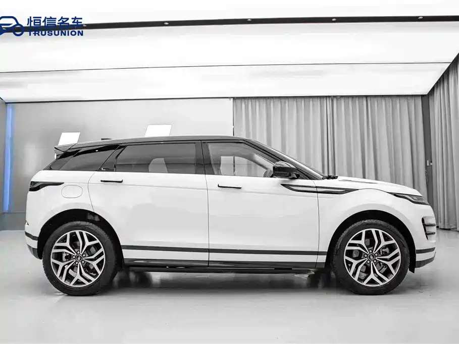 Range Rover Evoque 2023 Evoque L 249PS Deluxe Edition купить на сайте DeffCars