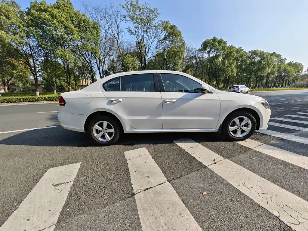 Lavida 2019 Lavida Qihang 1.5L Automatic Fashion Edition National VI купить на сайте DeffCars