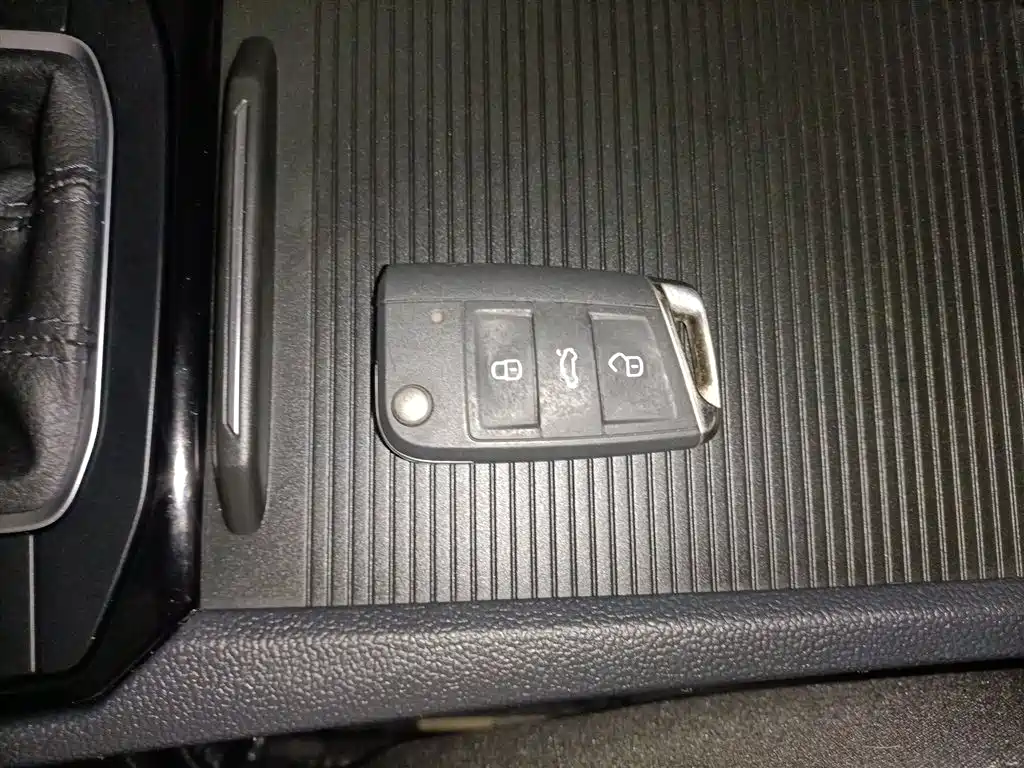 Sagitar 2023 280TSI DSG surpasses Lite version купить на сайте DeffCars
