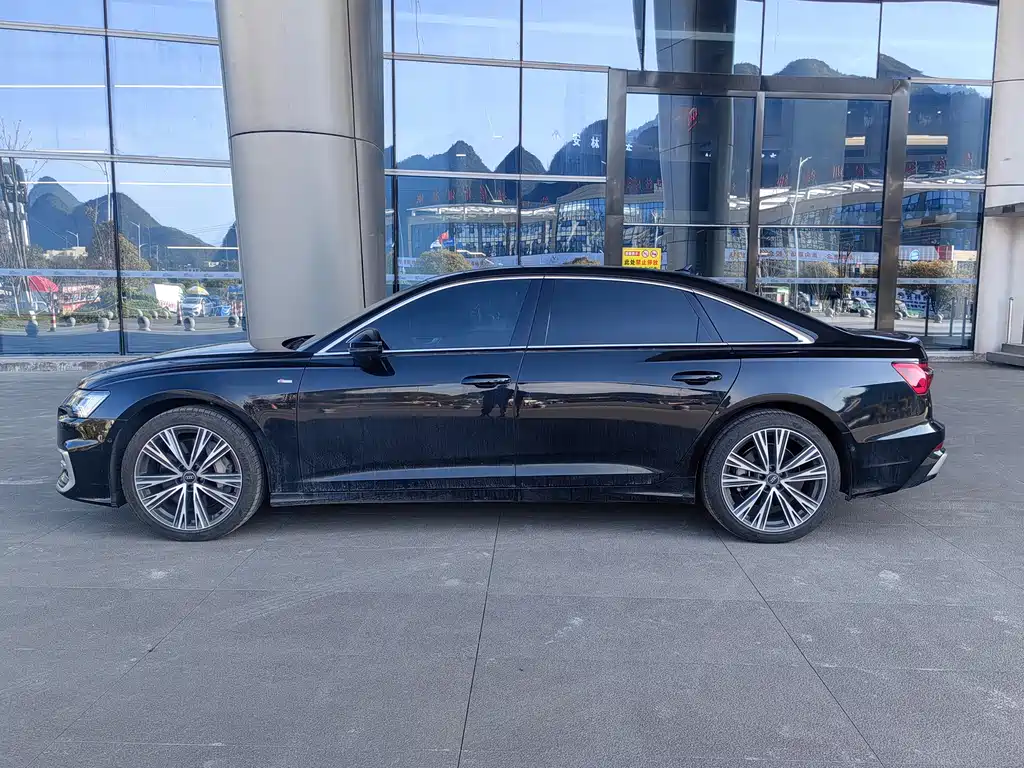 Audi A6L 2023 55 TFSI quattro exclusive dynamic model купить на сайте DeffCars