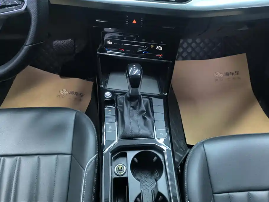 Passat 2023 facelift 330TSI Star Elite Edition купить на сайте DeffCars
