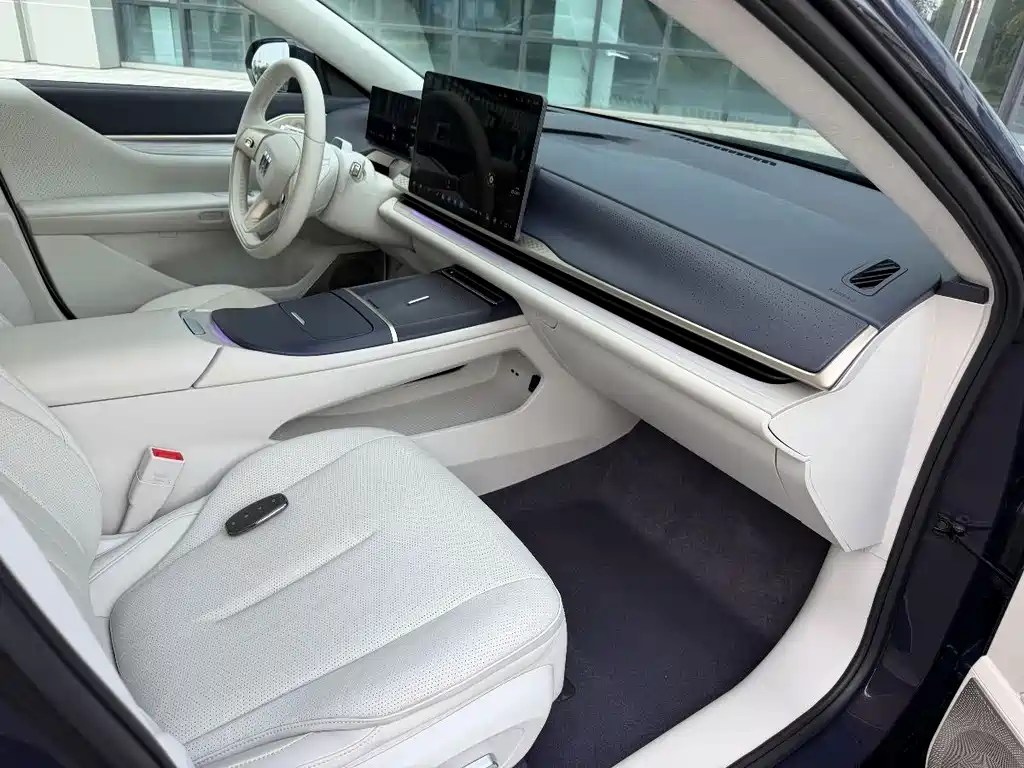 Buick Electra L7 2025 Extended Range Aivia купить на сайте DeffCars