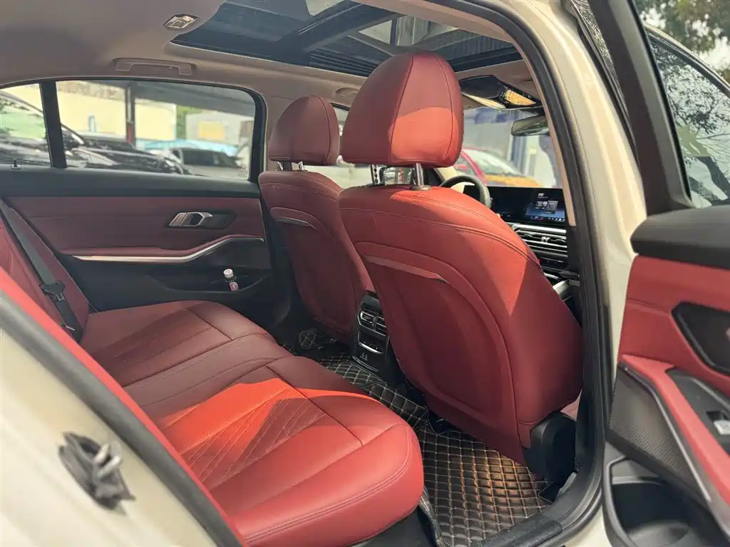 BMW i3 2023 eDrive 40L Night Sports Package купить на сайте DeffCars