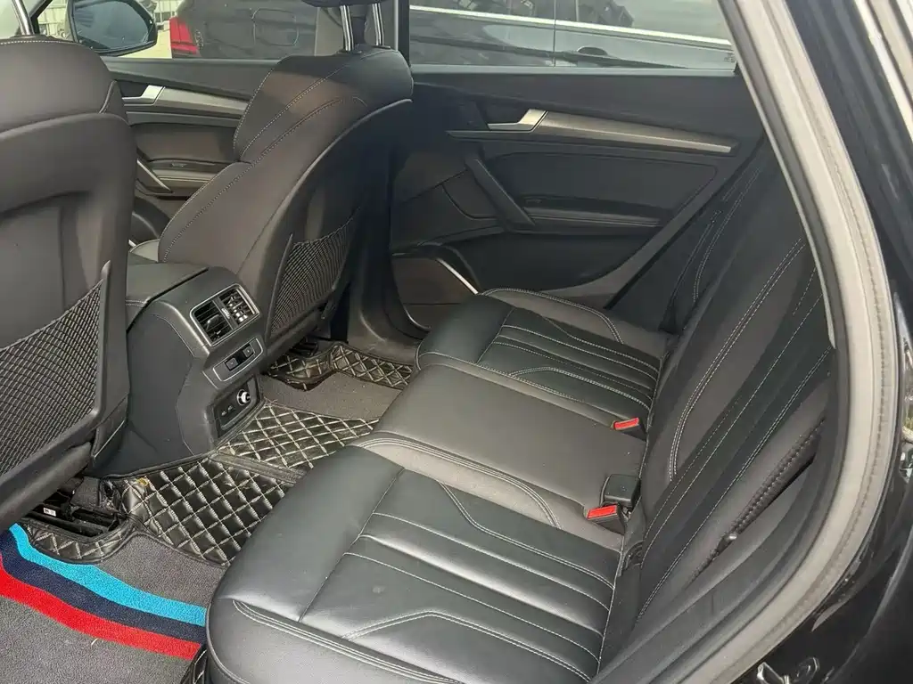 Audi Q5L 2022 40T RS Kit Burning Speed ​​Type купить на сайте DeffCars