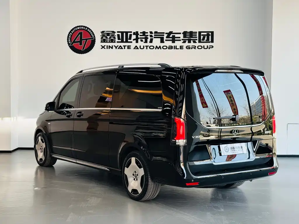 Mercedes-Benz V-Class 2024 V 300 L Long Wheelbase Luxury Edition купить на сайте DeffCars