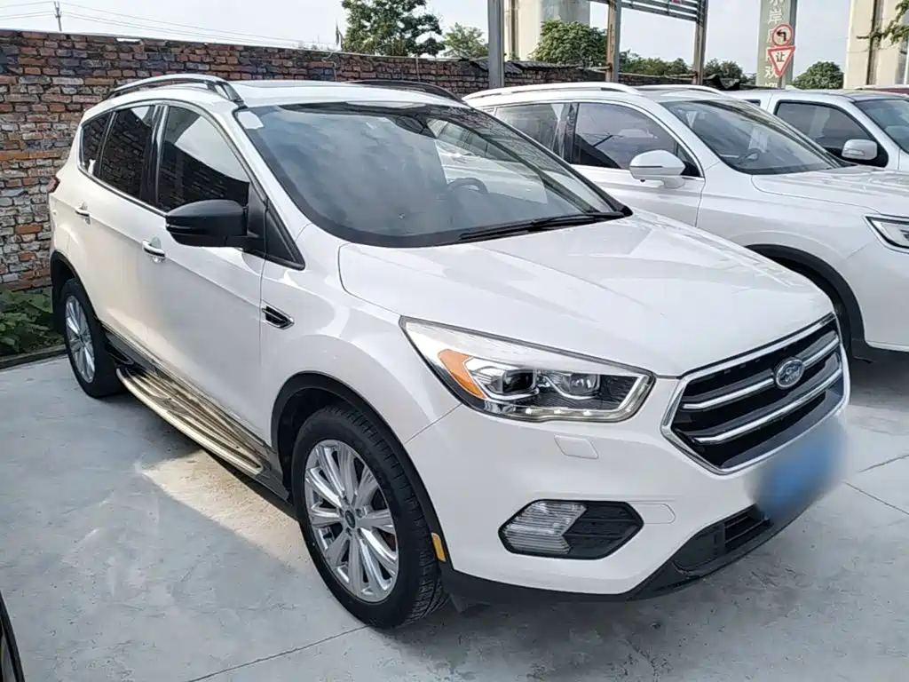 Escape 2017 EcoBoost 245 four-wheel drive luxury wing купить на сайте DeffCars