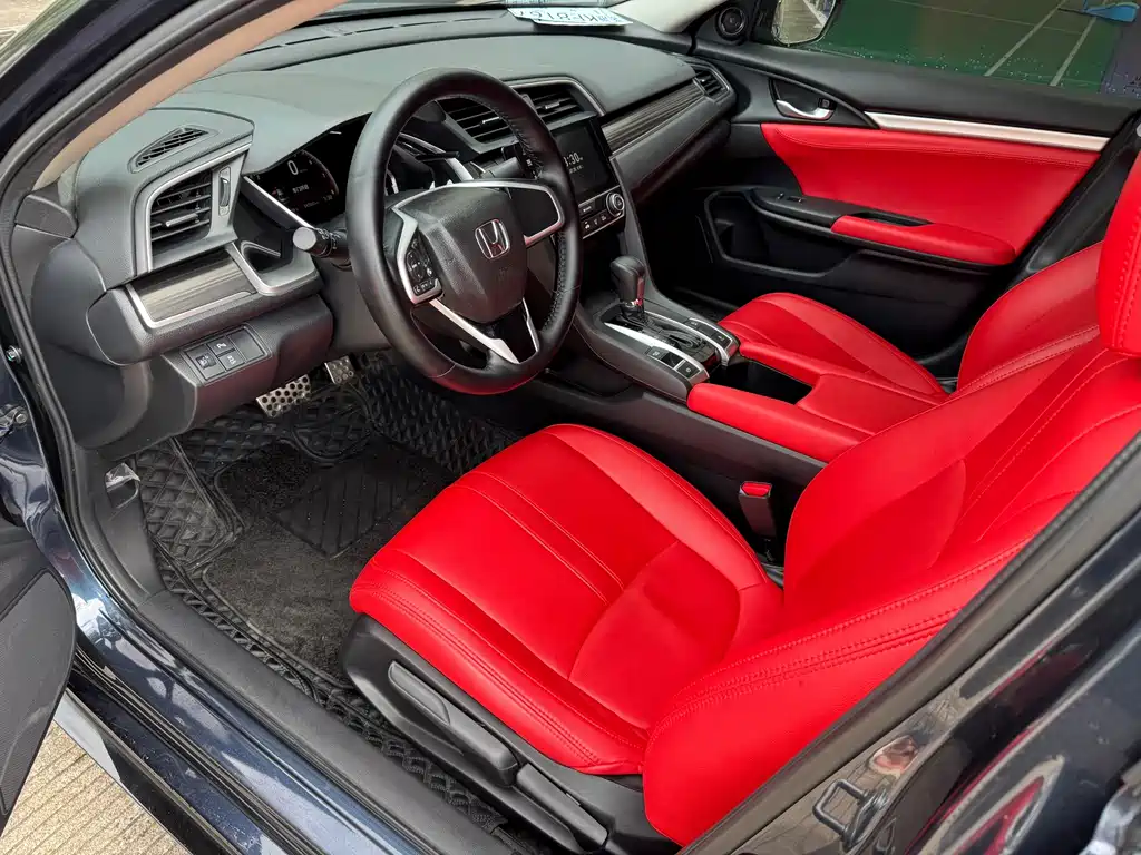 Civic 2019 220TURBO CVT Combustion Edition Country VI купить на сайте DeffCars