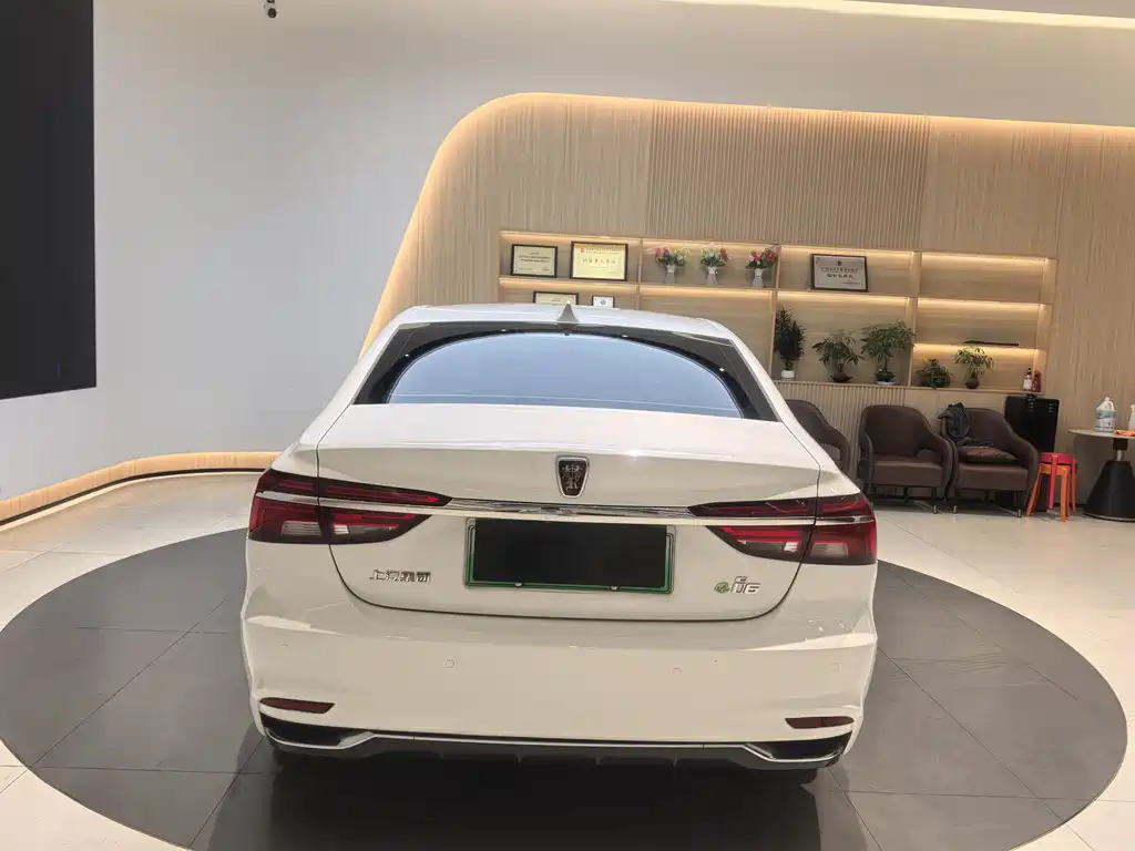 Roewe i6 New Energy 2019 PLUS 50T Internet Honor Smart Edition купить на сайте DeffCars