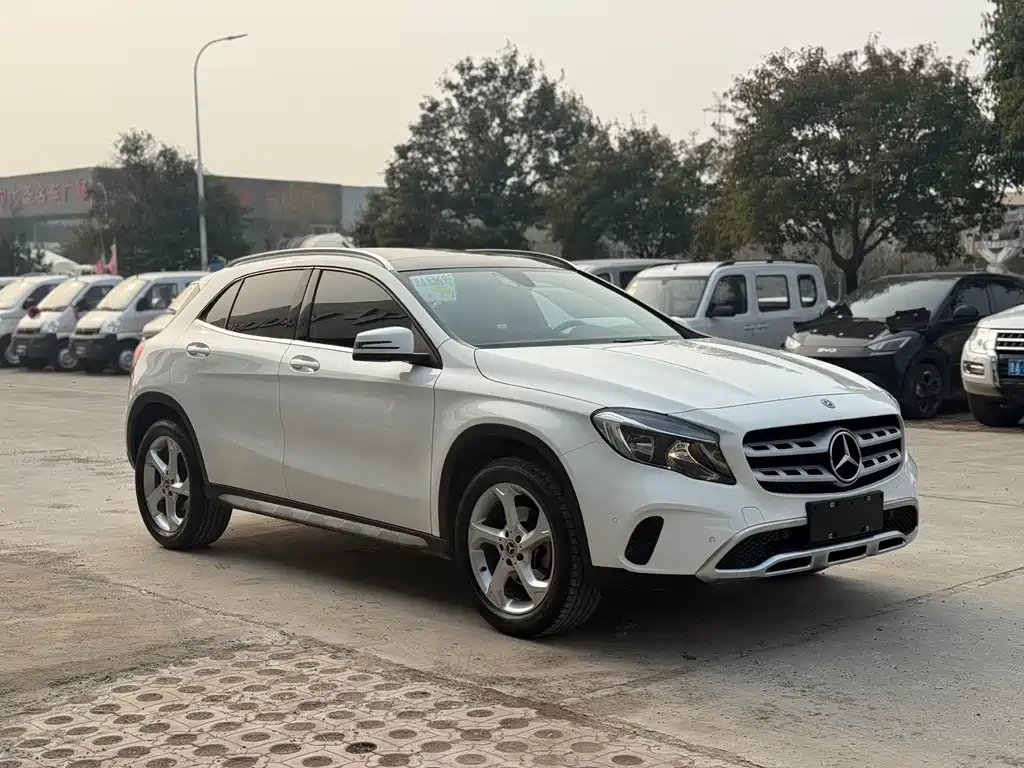 Mercedes-Benz GLA 2018 GLA 200 Dynamic купить на сайте DeffCars