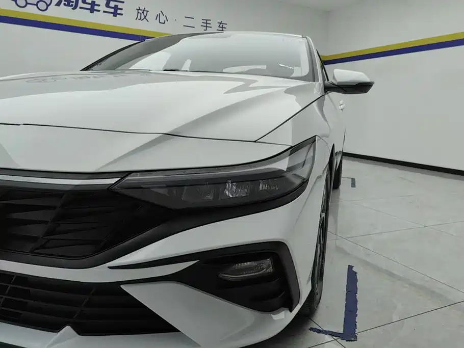 Elantra 2023 1.5L CVT GLS Leading Edition купить на сайте DeffCars