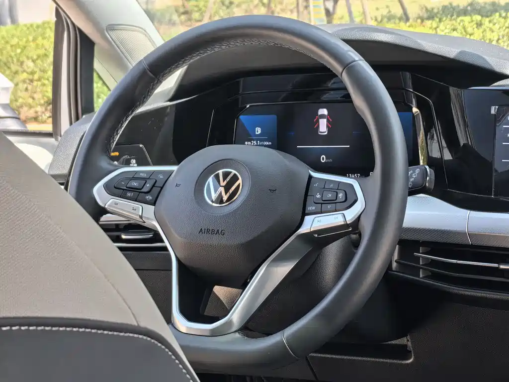 Golf 2023 280TSI DSG Pro купить на сайте DeffCars