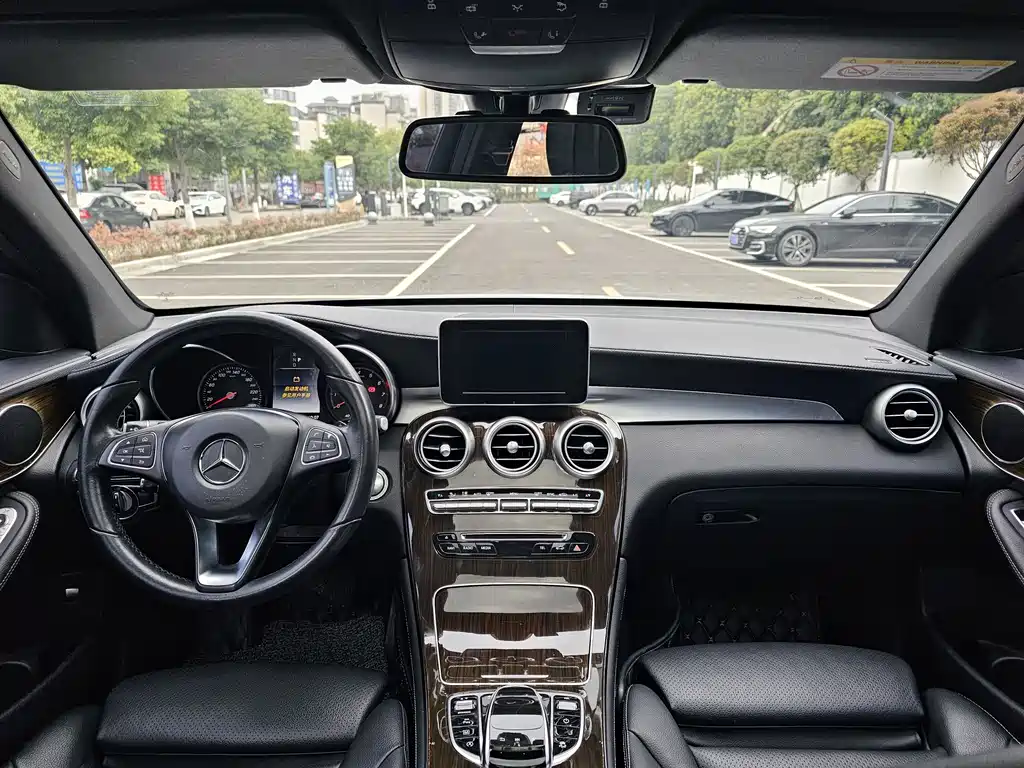 Mercedes-Benz GLC 2019 GLC 260 4MATIC Dynamic купить на сайте DeffCars