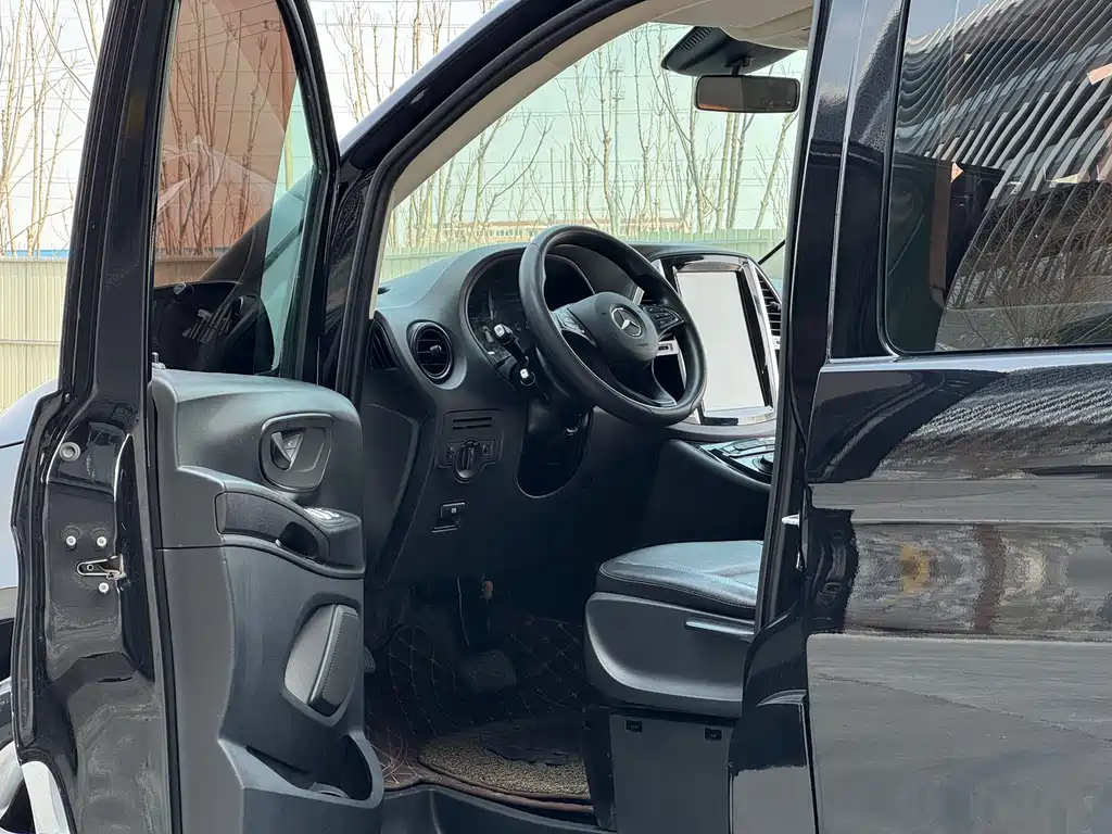 Vito 2018 2.0T Business Edition National VI купить на сайте DeffCars