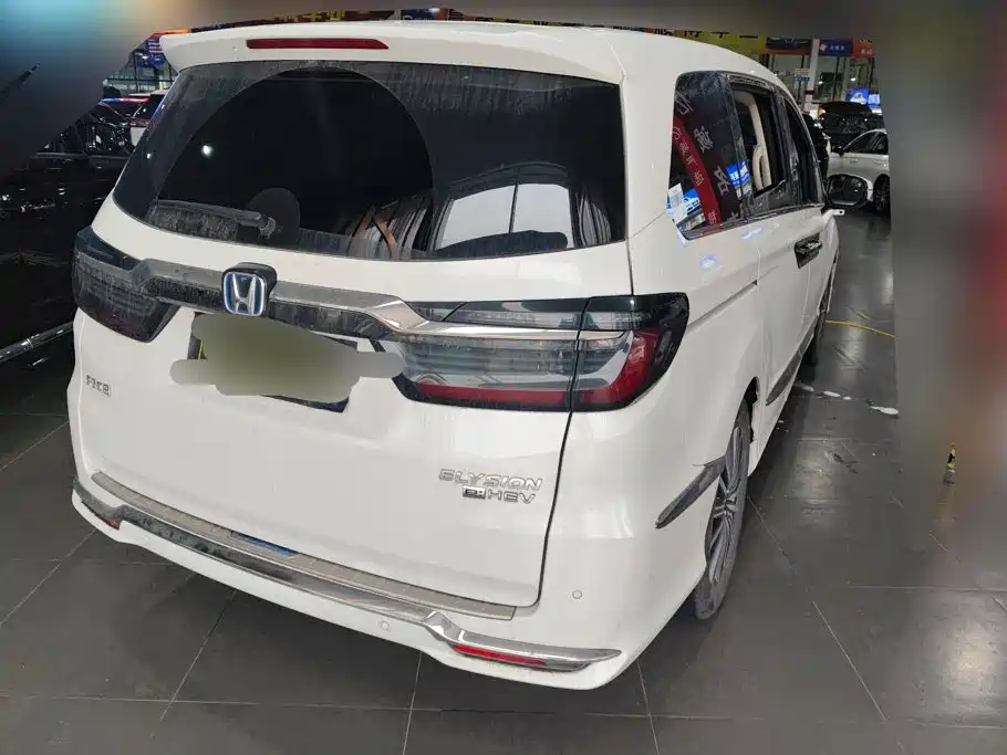 Alison 2022 2.0L e:HEV Deluxe Edition купить на сайте DeffCars
