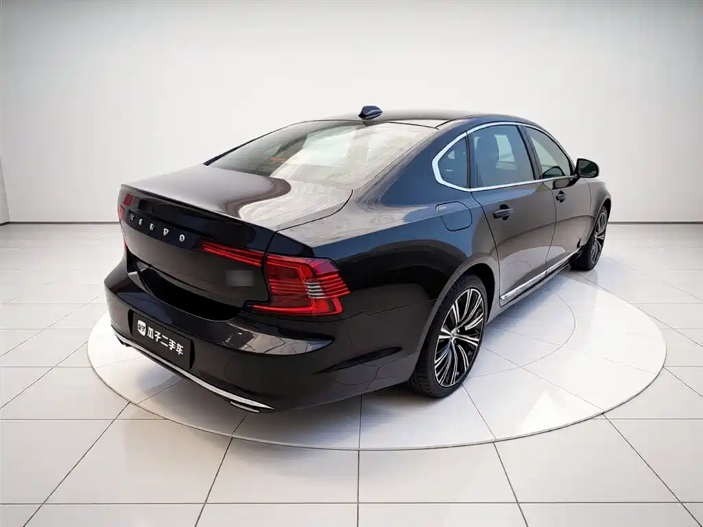 Volvo S90 2025 B5 Zhiyuan Luxury Edition купить на сайте DeffCars