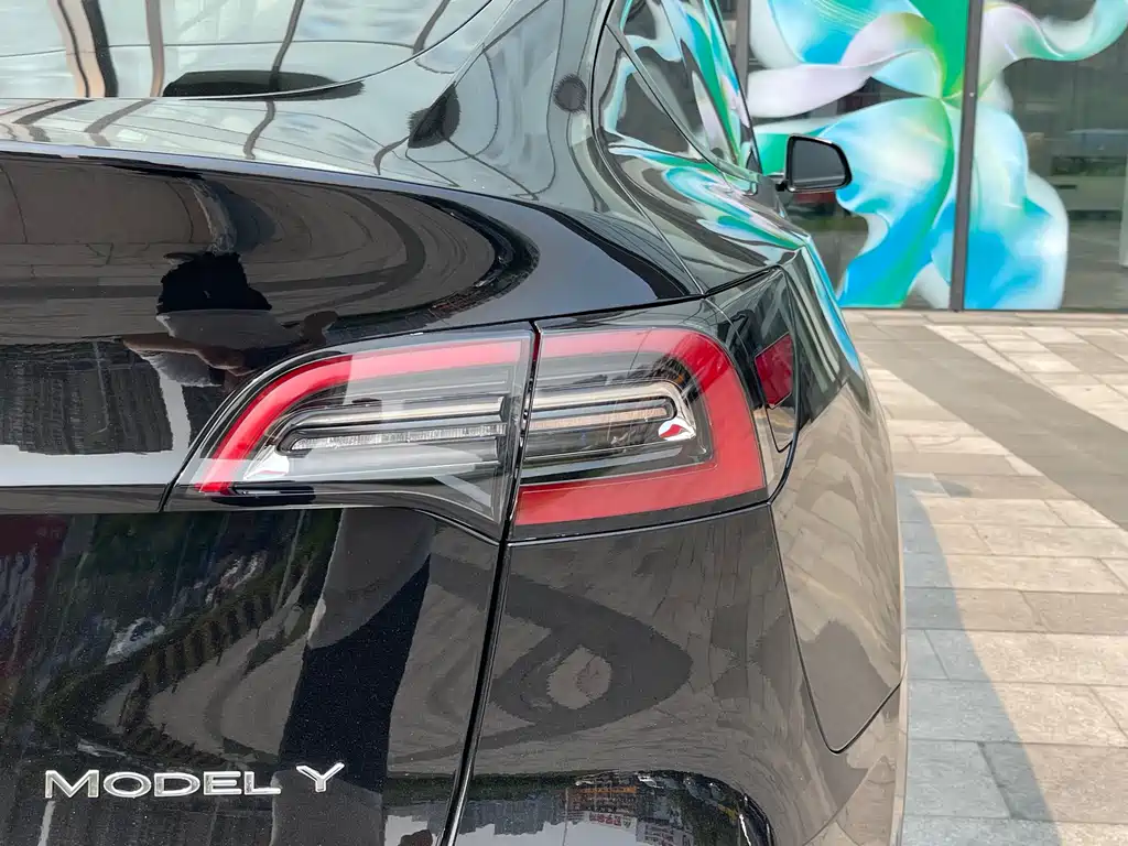 Model Y 2022 rear-wheel drive version купить на сайте DeffCars