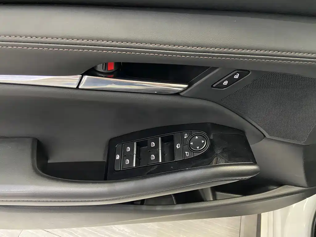 Mazda Axela 2022 2.0L Automatic Premium Edition купить на сайте DeffCars