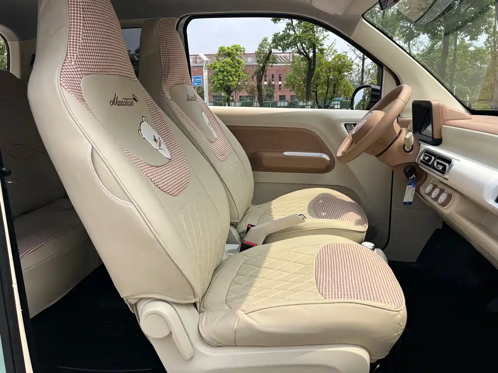 Hongguang MINIEV 2024 third generation 215km youth version купить на сайте DeffCars