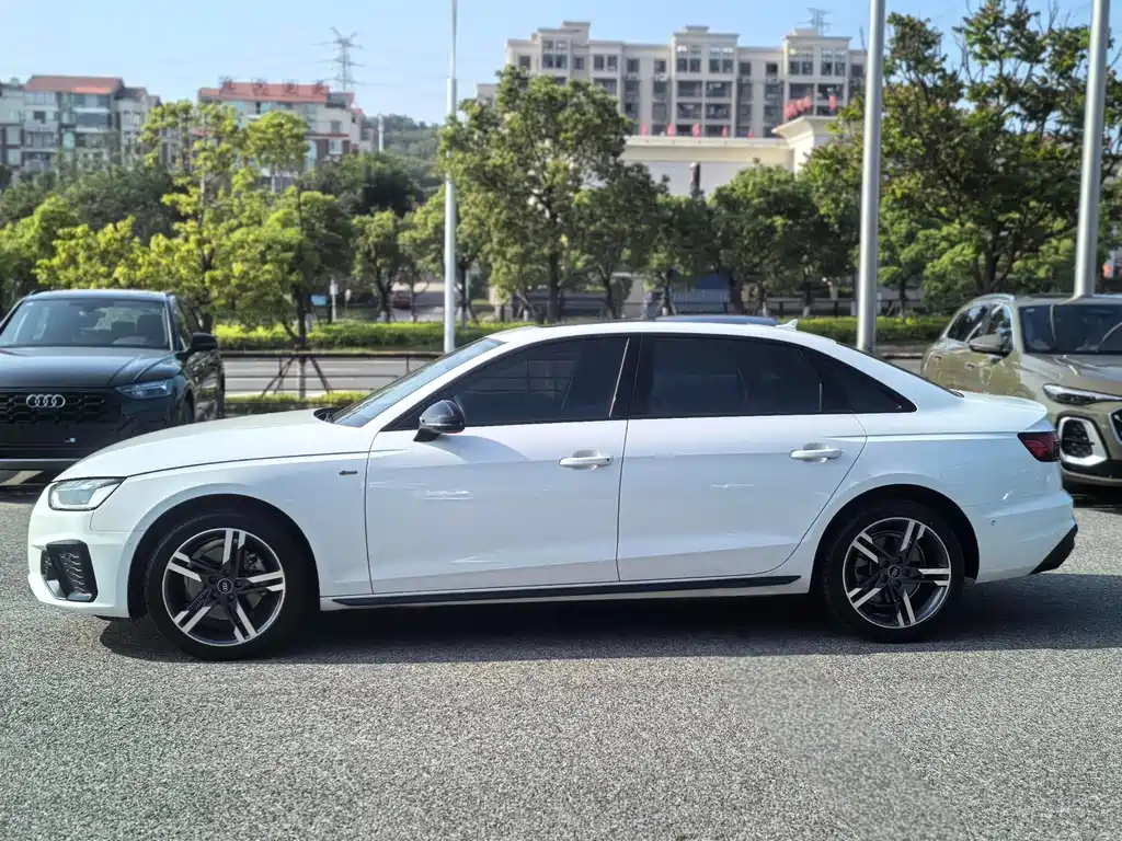 Audi A4L 2023 40 TFSI luxury and dynamic model купить на сайте DeffCars
