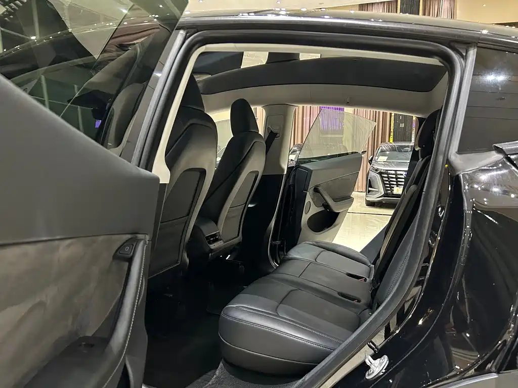 Model Y 2022 facelift rear-wheel drive version купить на сайте DeffCars