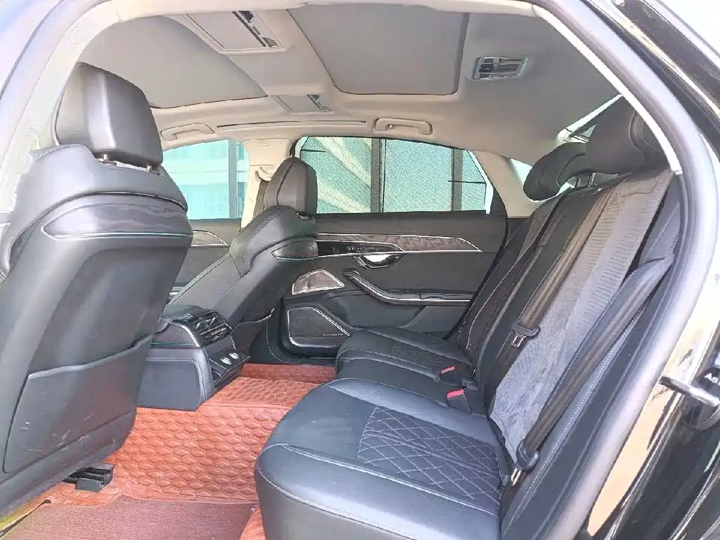 Audi A8 2023 A8L 50 TFSI quattro Premium Selection купить на сайте DeffCars