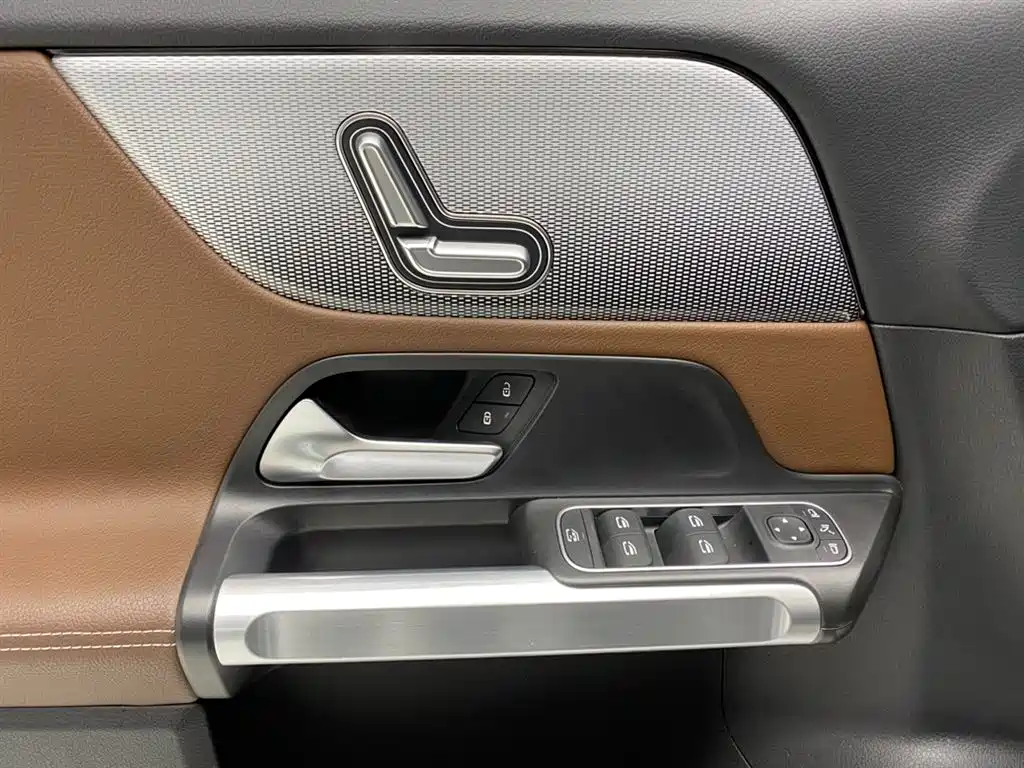 Mercedes-Benz GLB 2023 GLB 200 Fashion Model купить на сайте DeffCars