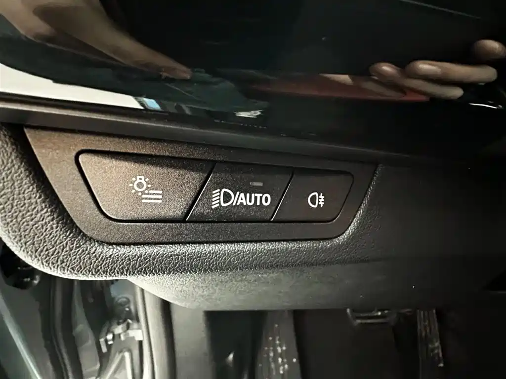 BMW X1 2023 sDrive20Li X Design Package купить на сайте DeffCars