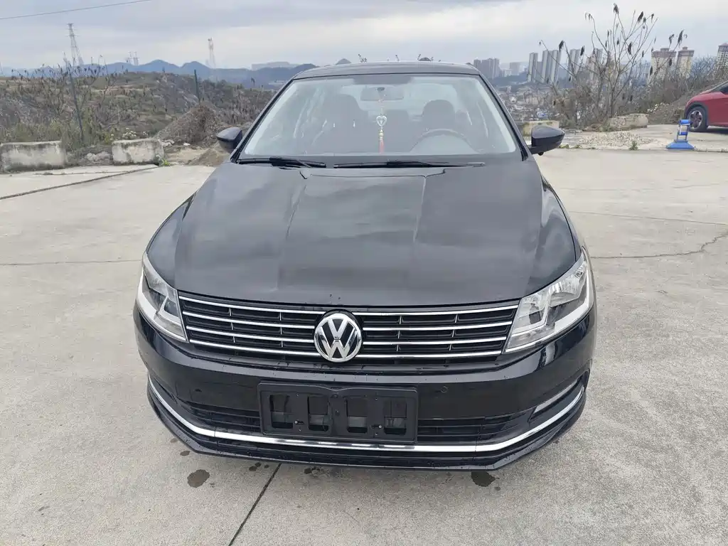 Lavida 2015 230TSI DSG Comfort Edition купить на сайте DeffCars