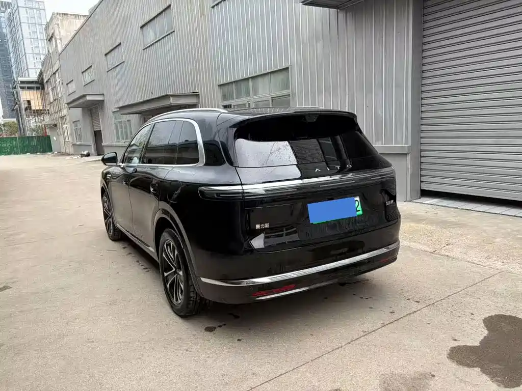 Wenjie M7 2026 extended range Max four-wheel drive version 5 seats купить на сайте DeffCars