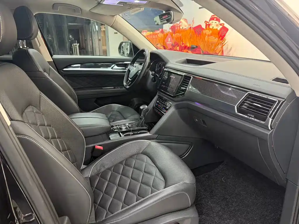 Touron 2020 Touron X facelift 530 V6 four-wheel drive flagship version купить на сайте DeffCars