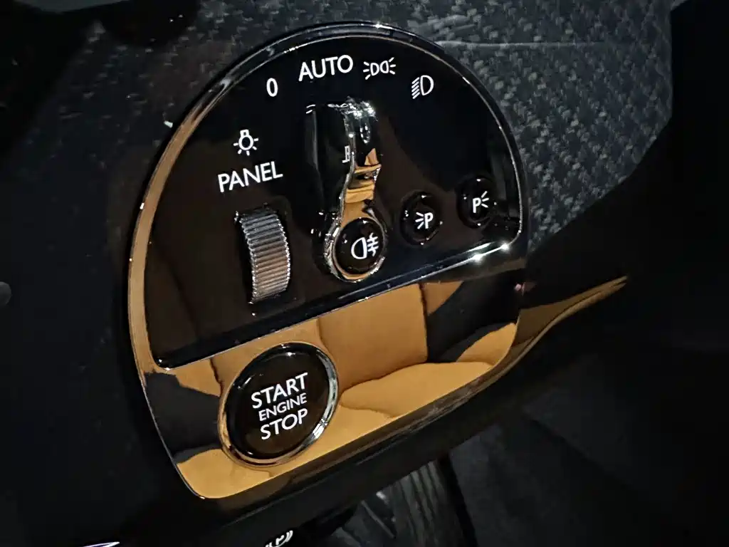 Cullinan 2024 Black Badge купить на сайте DeffCars