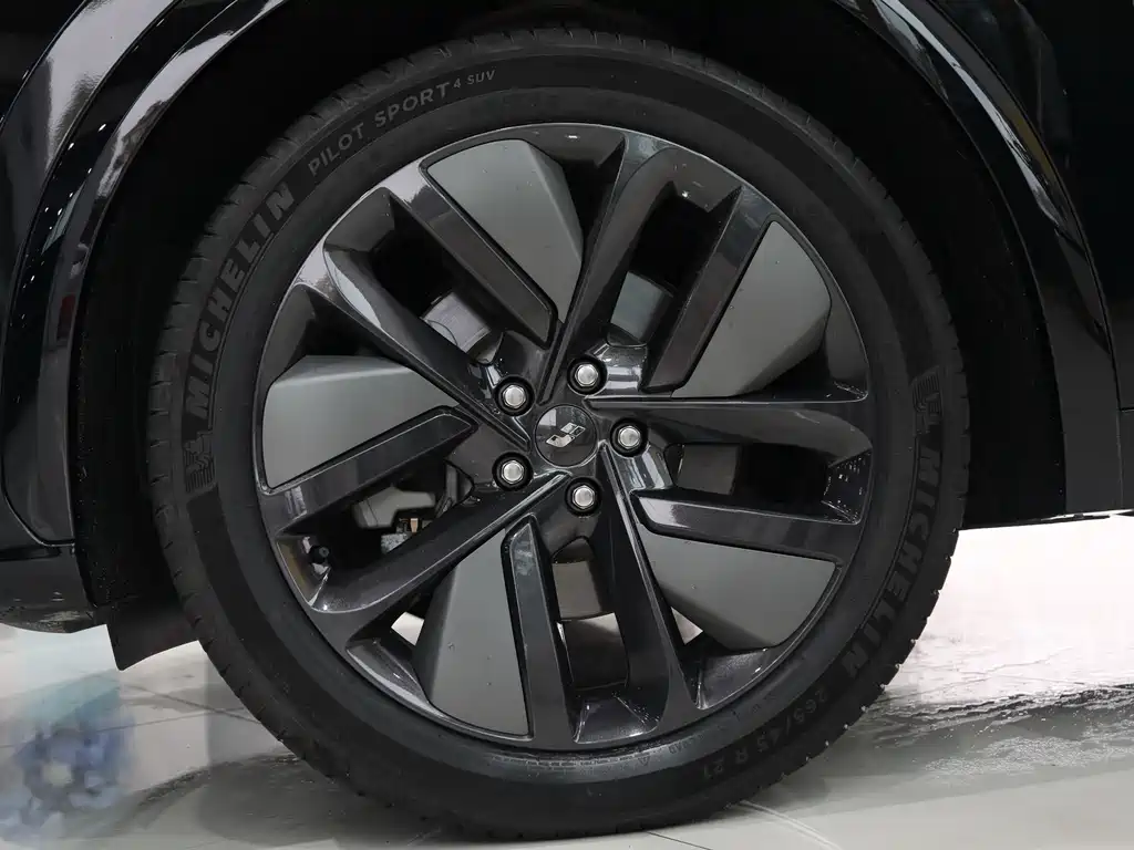 Ideal L7 2024 MAX купить на сайте DeffCars