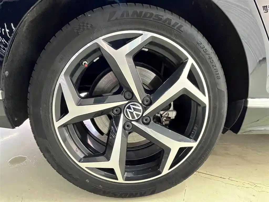 Magotan 2023 2 million commemorative edition 330TSI DSG luxury model купить на сайте DeffCars