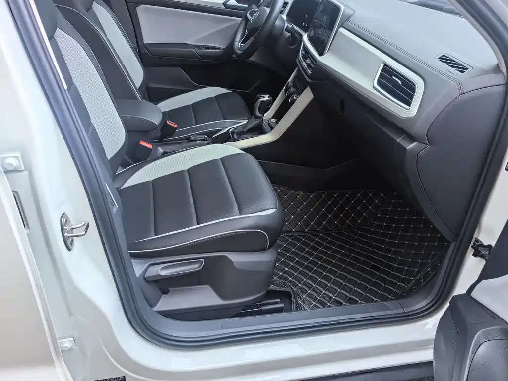 T-ROC 2024 280TSI DSG two-wheel drive time version купить на сайте DeffCars