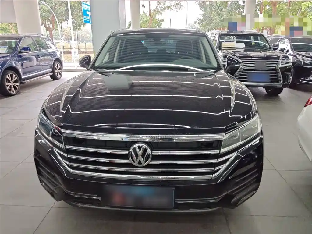 Touareg 2019 2.0TSI Pilot Edition National VI купить на сайте DeffCars
